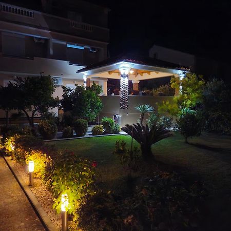 Apartments Luka Раб Екстер'єр фото
