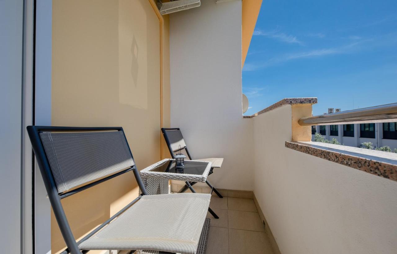 Apartments Luka Раб Екстер'єр фото