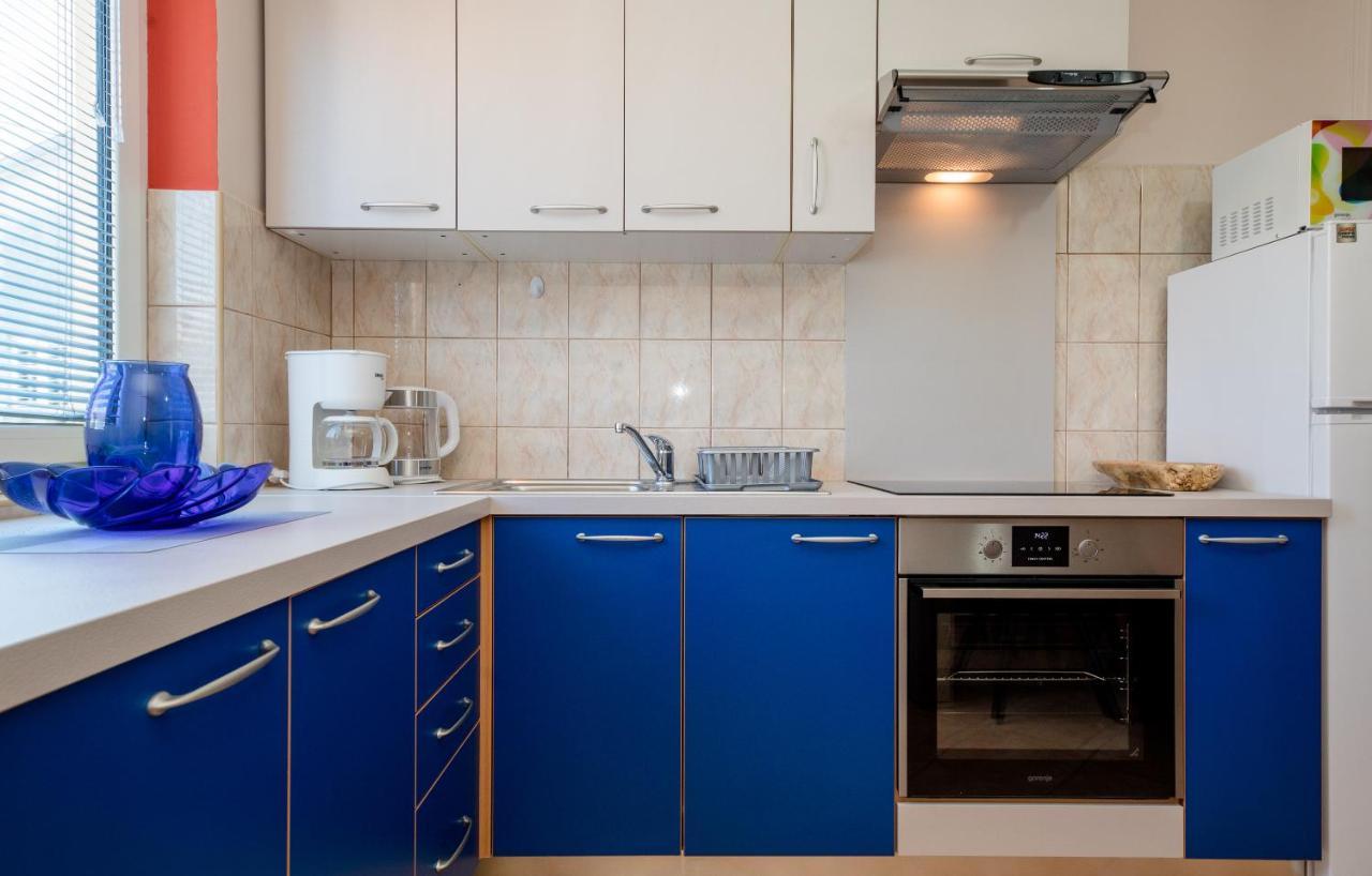 Apartments Luka Раб Екстер'єр фото