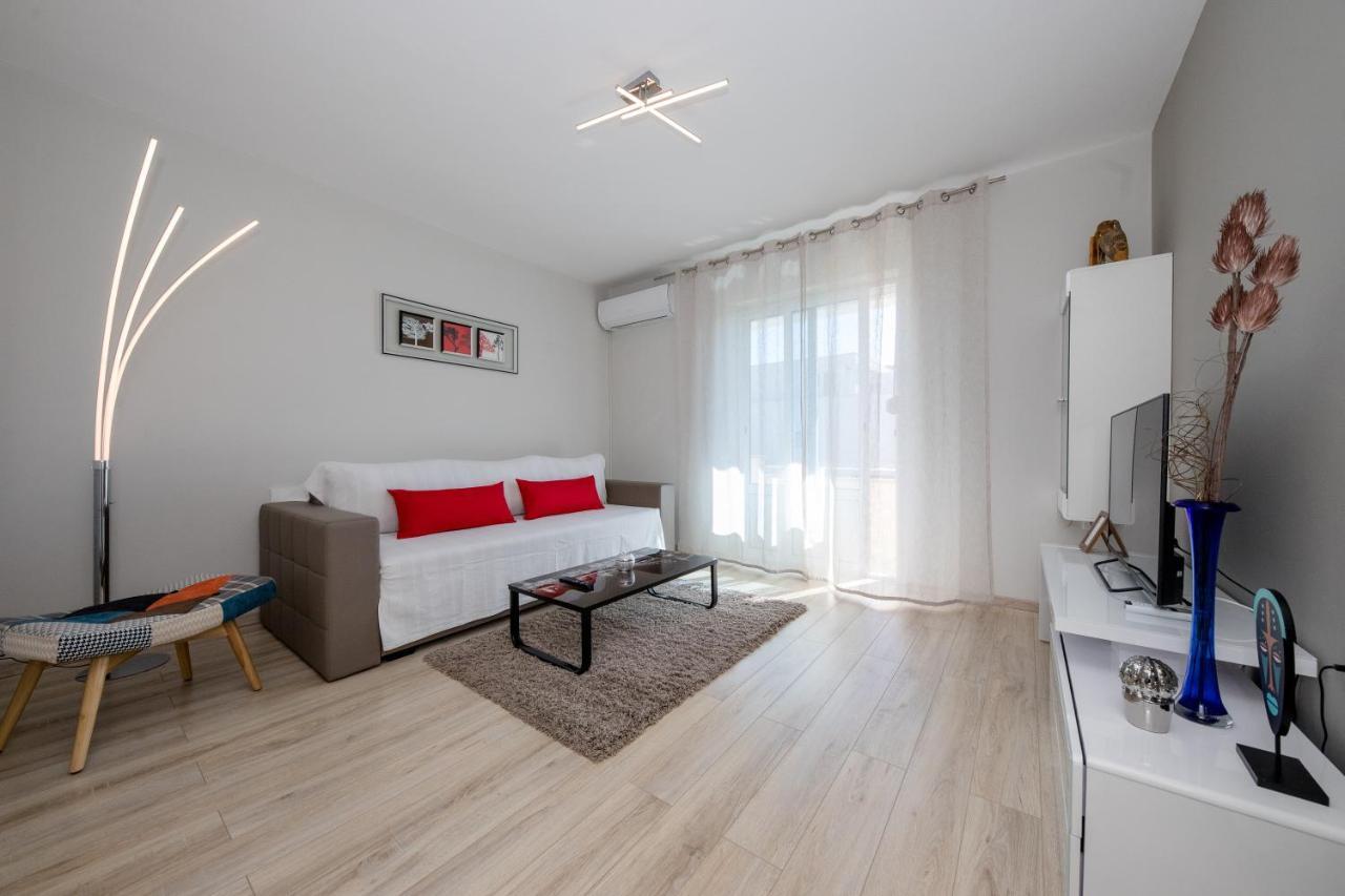 Apartments Luka Раб Екстер'єр фото