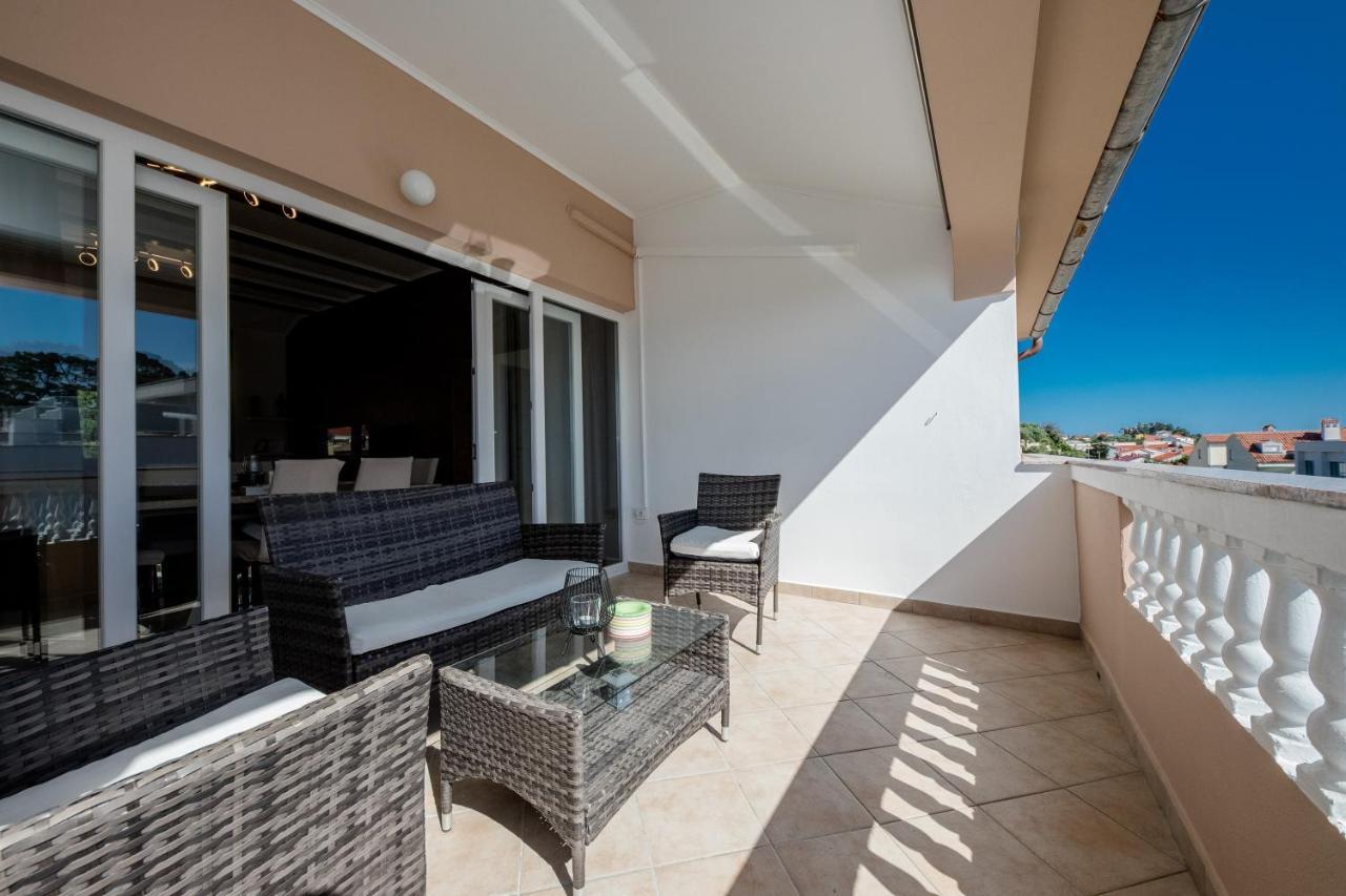 Apartments Luka Раб Екстер'єр фото