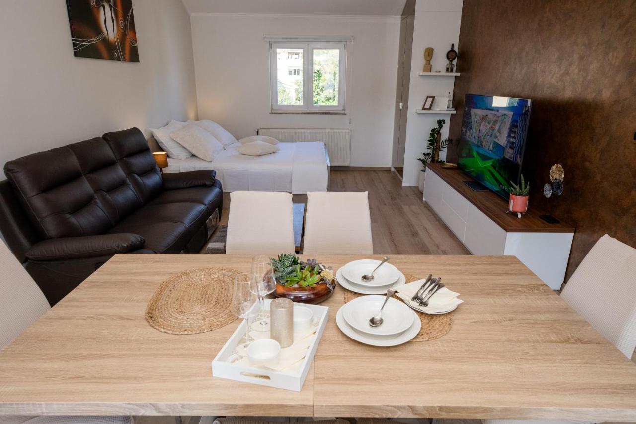 Apartments Luka Раб Екстер'єр фото