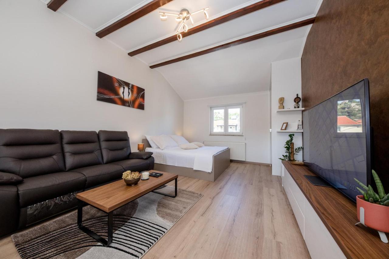 Apartments Luka Раб Екстер'єр фото
